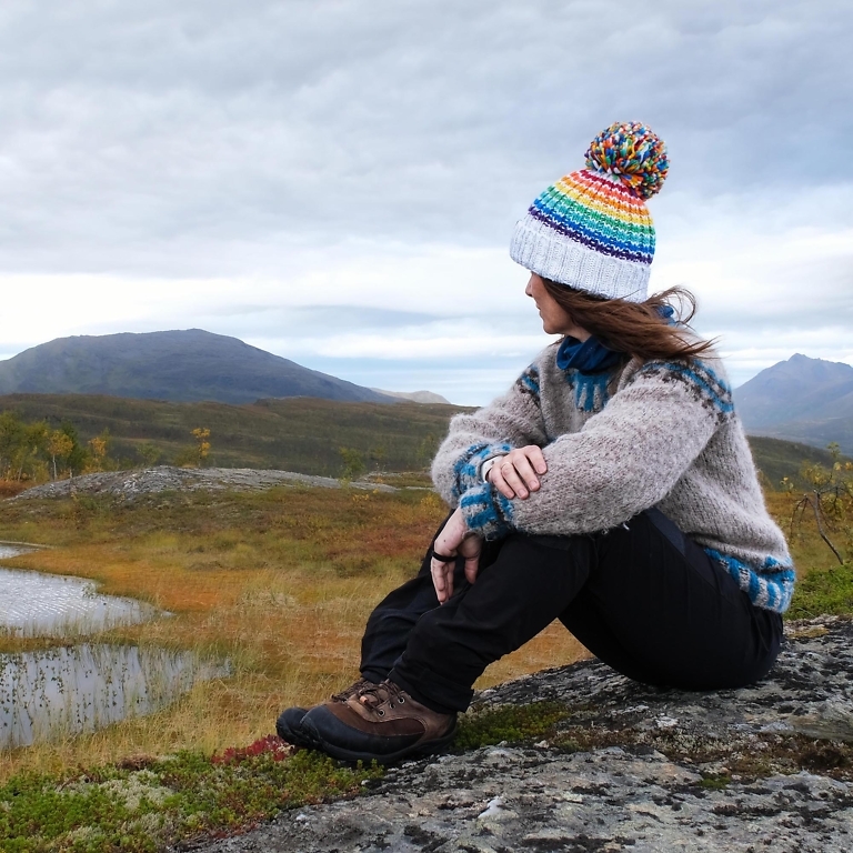 Superbobble Glacier Rainbow Hat