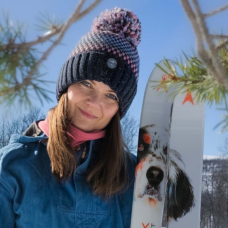 Superbobble Pink Sapphire Nordic Reflective Hat